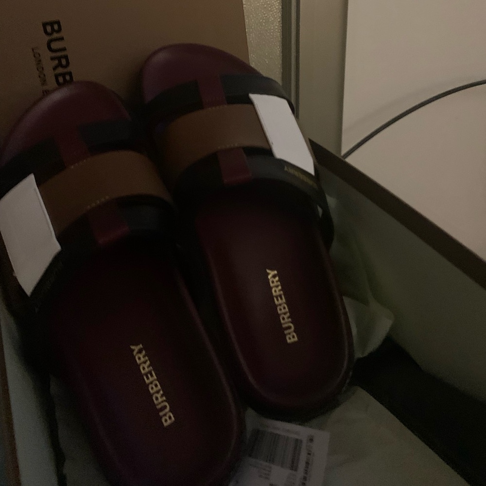 Multi-color Burberry Slides/sandals - Picture 2 of 4